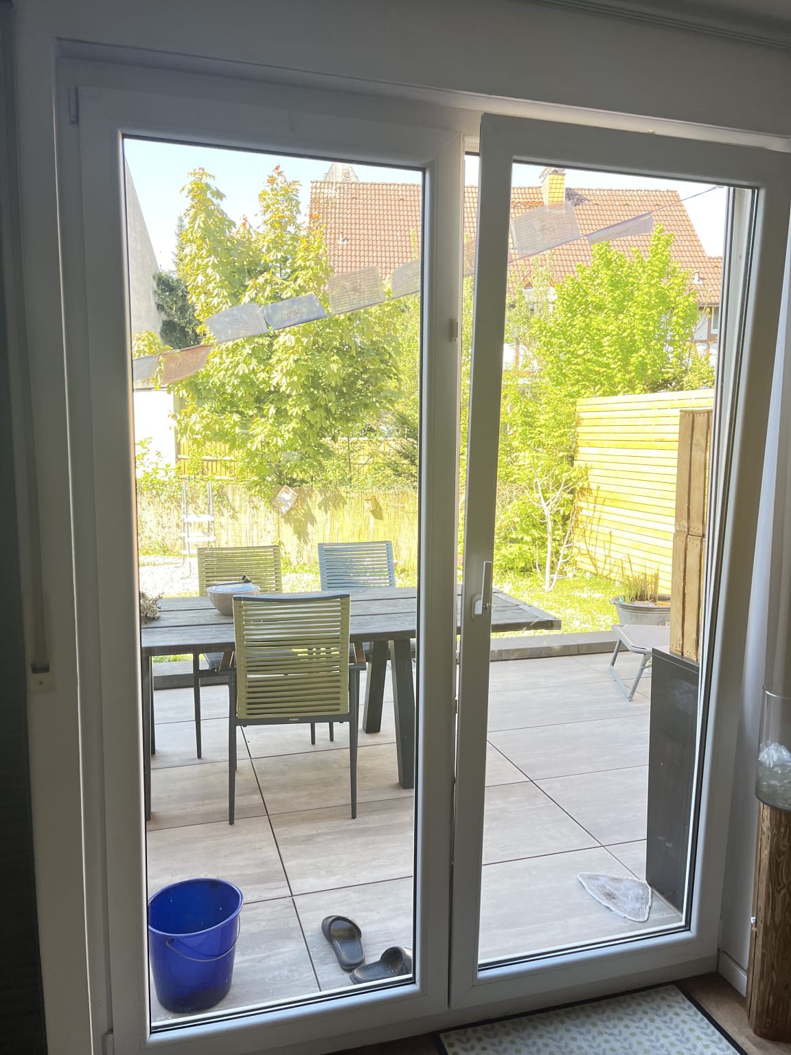 Große Schiebetür vor der Reparatur durch FensterFix